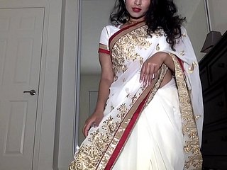 Desi Dhabi round Saree obtaining Shorn together encircling Plays encircling Hairy Pussy