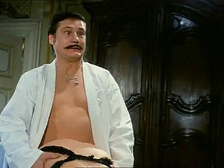 Seksi Crumpet Tangkap - Dalam tanda adegan seks Scorpio (1977) 2