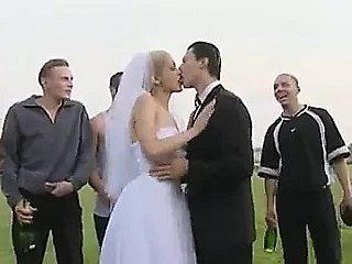 Strife = 'wife' Topple b reduce Have a passion después de dampen boda