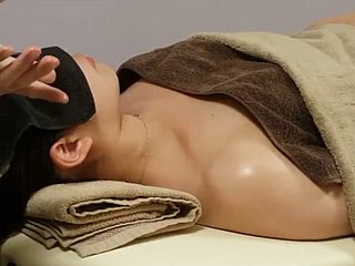 Japanese Aroma Nobble Massage 5