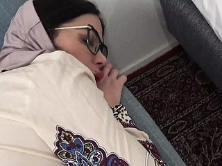 Marokkaanse Arabische hete porno met down in the mouth MILF met grote kont