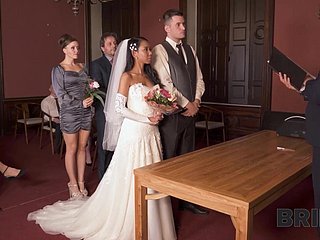 Killa Raketa arrangierte heißen Dealings bei der Hochzeitszeremonie